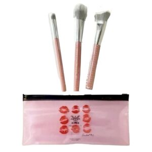 LARUCE BEAUTY 3 Piece Contour Brush Set, serviced by e Limited Edition, New